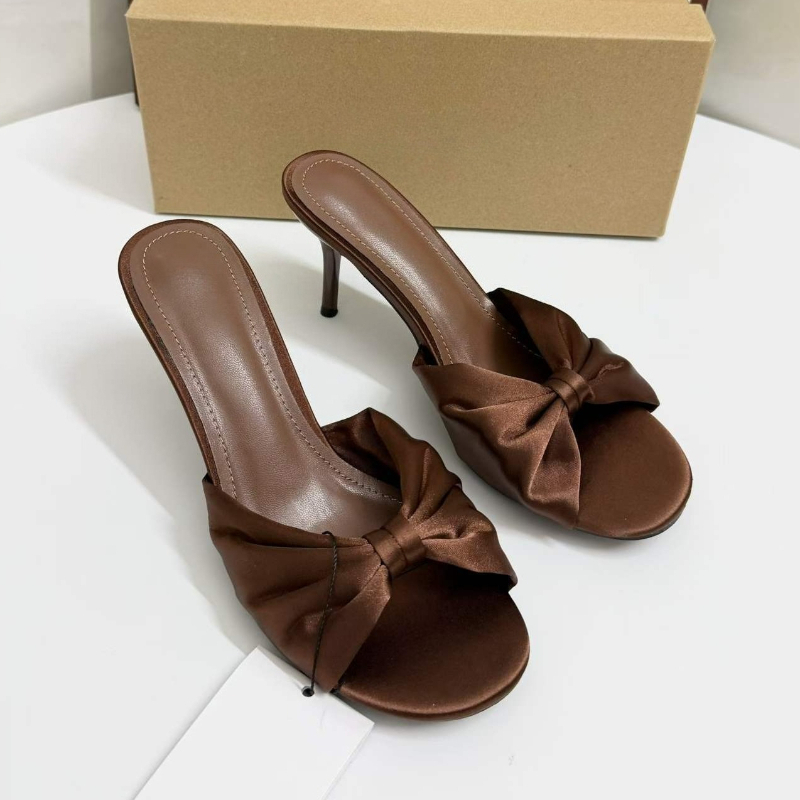Satynowe klapki na obcasie z k – Slip Dress Satin recenzja i cena